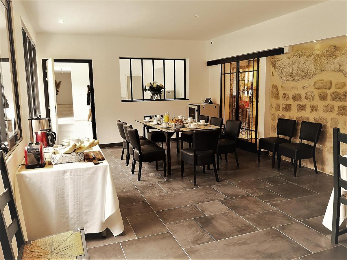 Hotel Les 7 Sources LʼIsle-Adam Esterno foto
