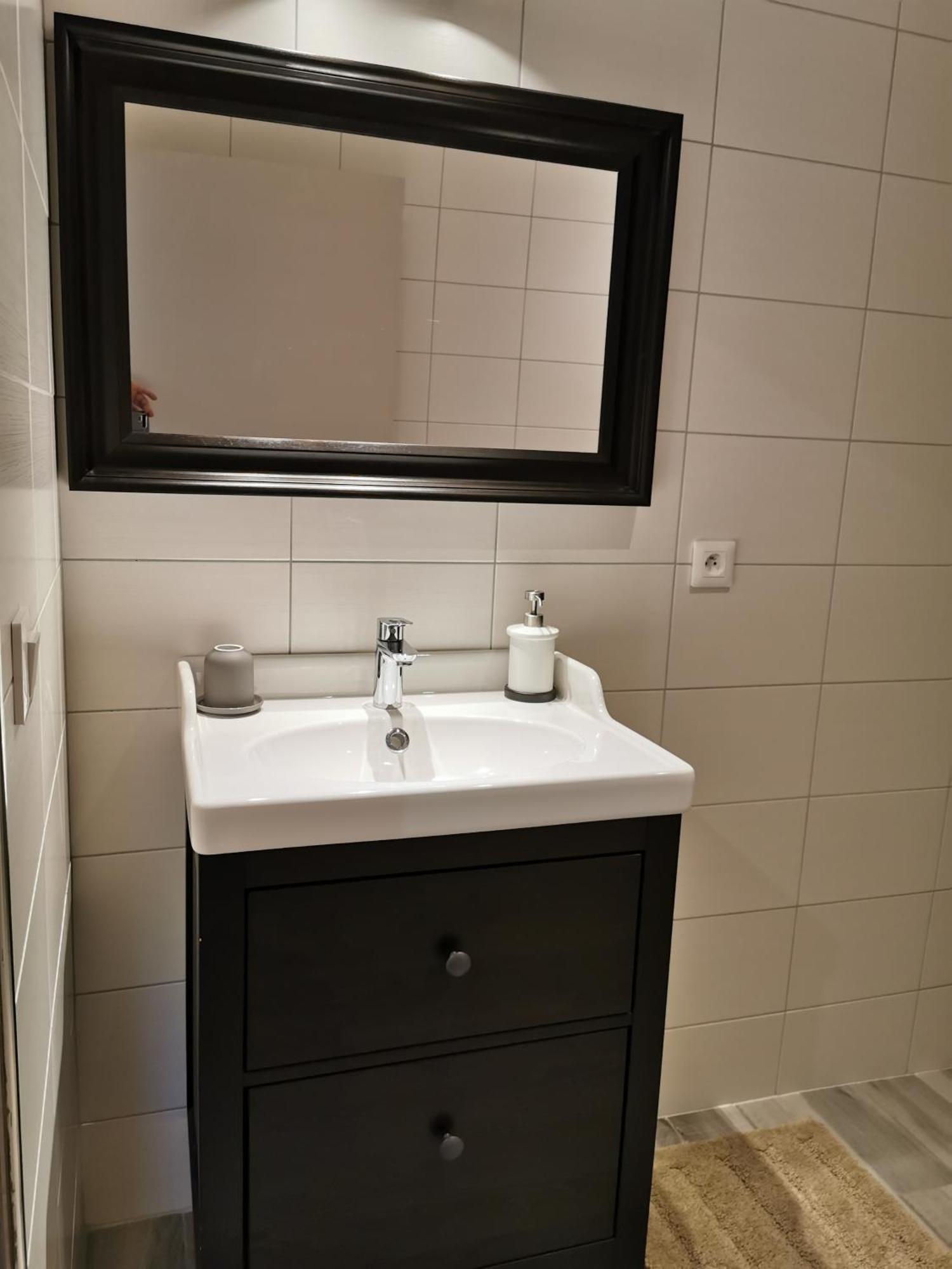 Hotel Les 7 Sources LʼIsle-Adam Camera foto
